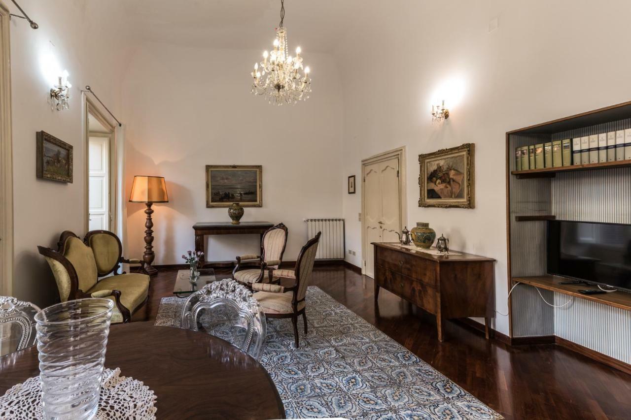 Appartamento Palazzo Pace Al Cassaro Palermo Buitenkant foto