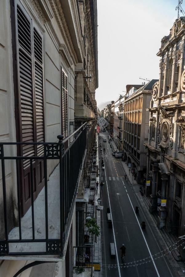 Appartamento Palazzo Pace Al Cassaro Palermo Buitenkant foto